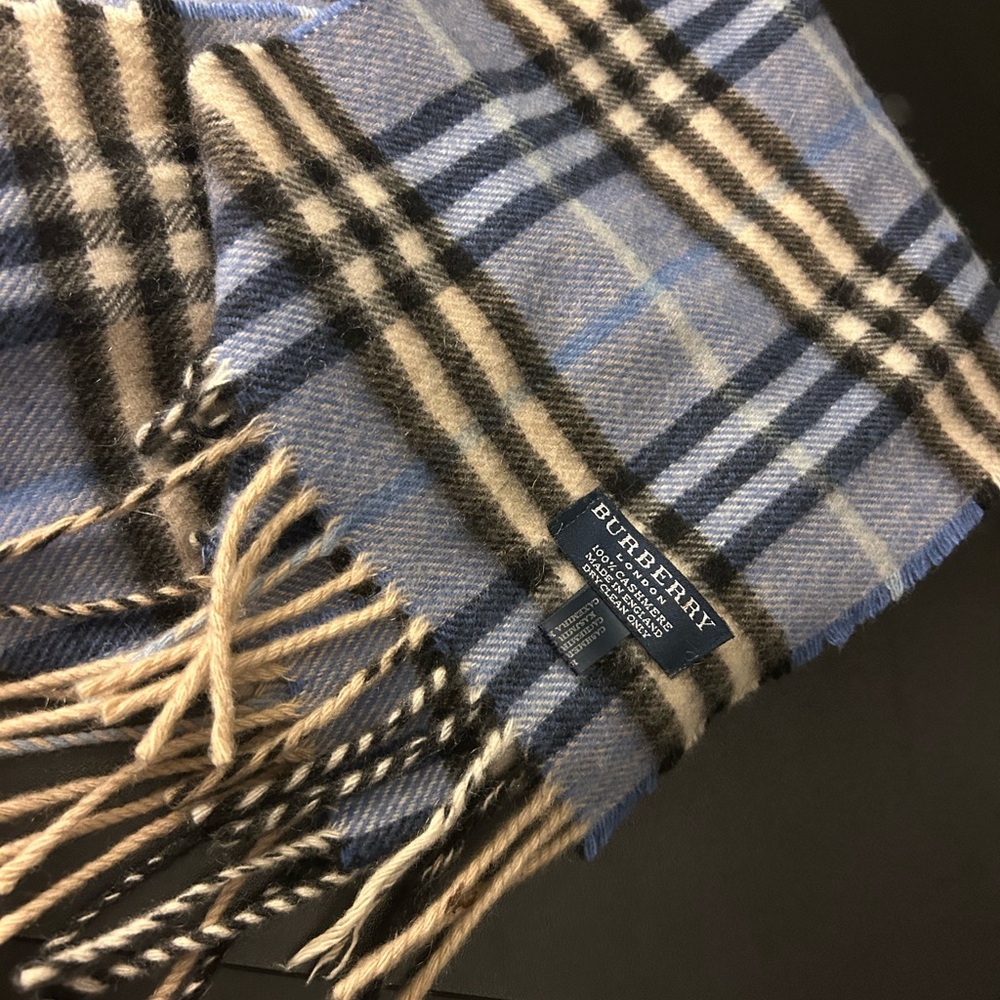Burberry London Classic Blue and Beige Plaid Scarf Authentic
